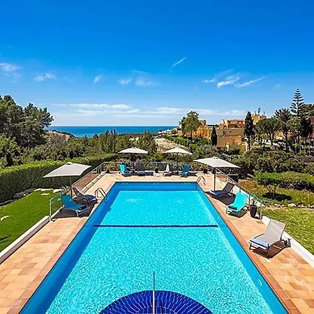 Villa Carvoeiro Sleeps 12 Pool Air Con