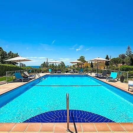 Carvoeiro Sleeps 12 Pool Air Con