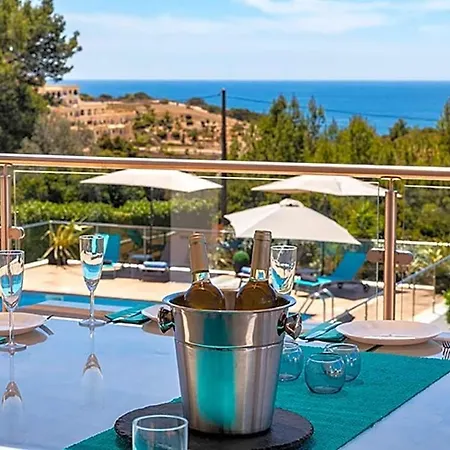 Carvoeiro Sleeps 12 Pool Air Con *