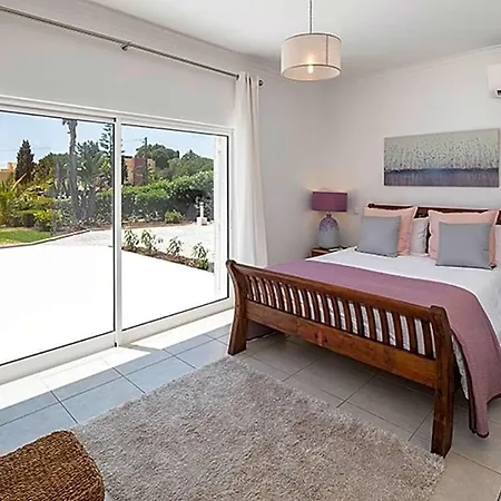 Villa Carvoeiro Sleeps 12 Pool Air Con *