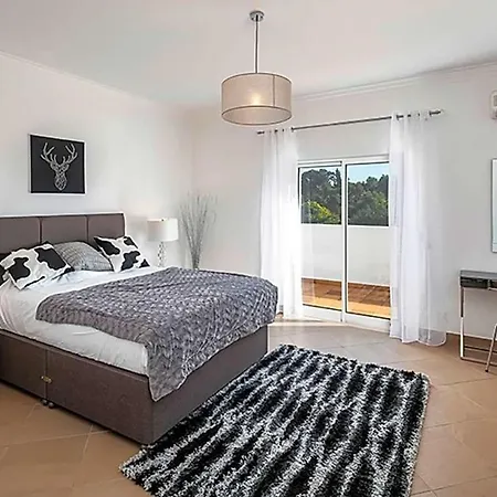 Carvoeiro Sleeps 12 Pool Air Con * Carvoeiro (Lagoa)